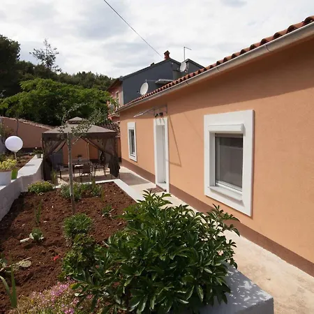 In - Istrien 51821 Tatil Evi *