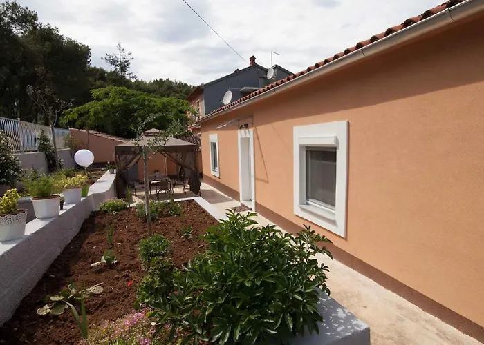 In - Istrien 51821 Holiday home *